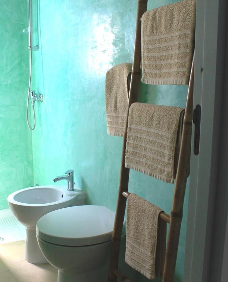 Dimora Da Tito - La Corte Dei Colori Spongano Bagian luar foto