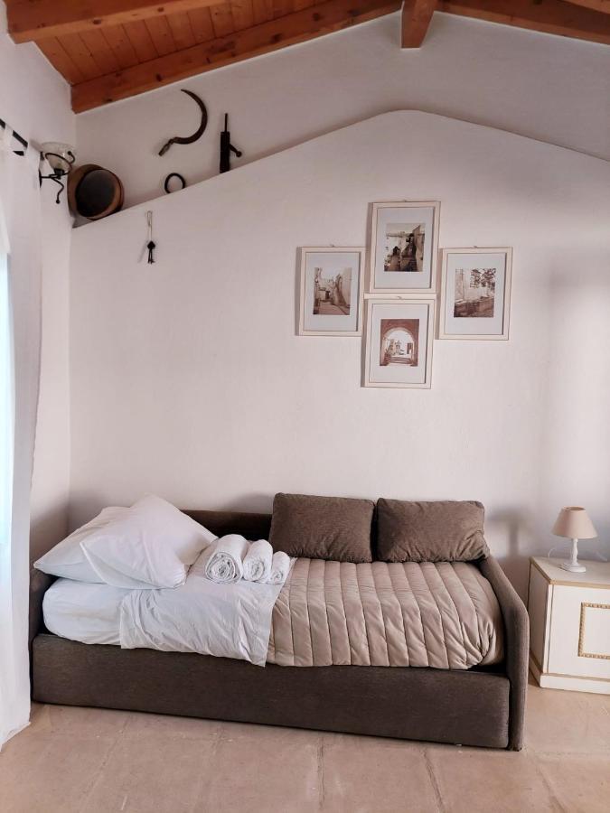 Dimora Da Tito - La Corte Dei Colori Spongano Bagian luar foto