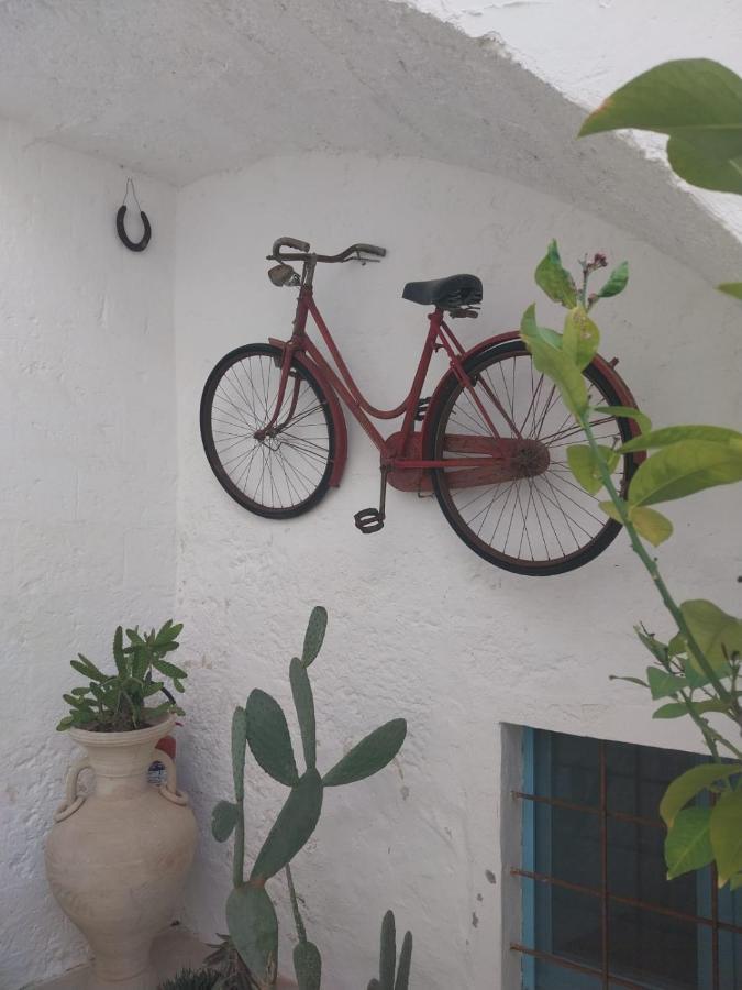 Dimora Da Tito - La Corte Dei Colori Spongano Bagian luar foto